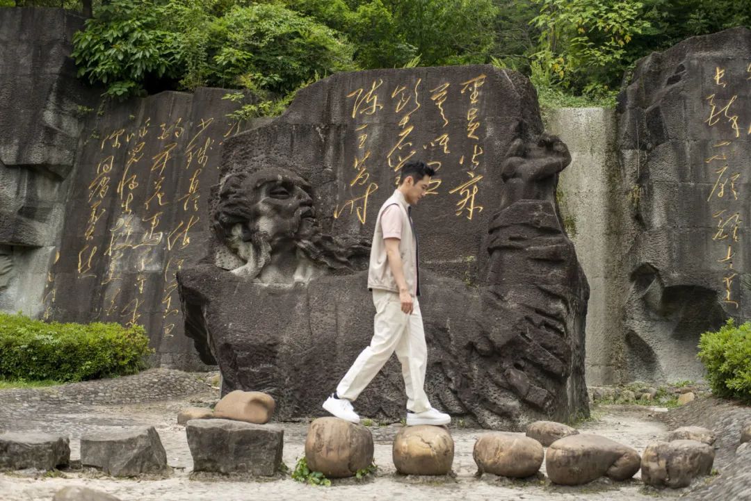 讀李白 游神州丨跟著李白去旅游中華文化主題旅游線路正式發(fā)布，一起開啟詩意文化之旅。